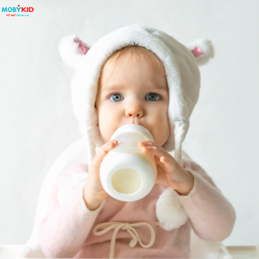 Mách mẹ những cách khử mùi hôi ở bình sữa cho bé hiệu quả