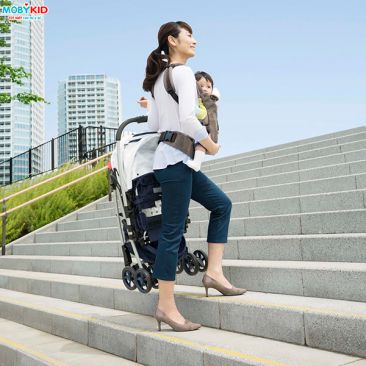 Bật mí kinh nghiệm chọn mua xe đẩy em bé gấp gọn an toàn và giá rẻ nhất