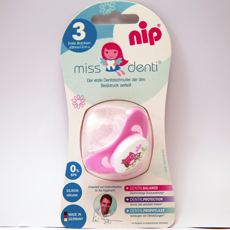 Ty ngậm chuyên dùng chỉnh nha NIP Miss Denti Số 3, Bằng Silicon - Màu hồng