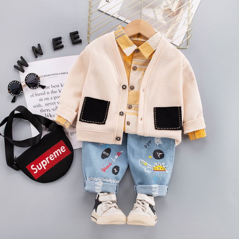 ST560 - Set Quần Jean, Áo Sơ Mi Và Áo Khoác Có Túi Cho Bé Trai - Màu Kem