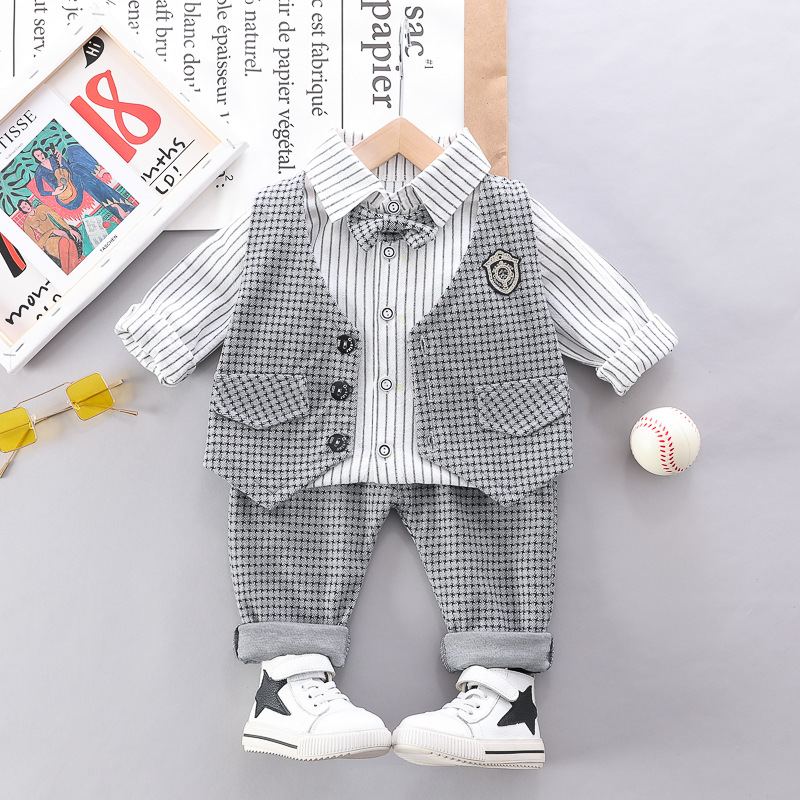 V524 - Set Quần Áo Sơ Mi Tay Dài Kèm Áo Gile Và Nơ Phong Cách - Màu Trắng