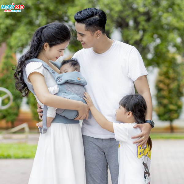 Địu em bé là gì? Top 3 thương hiệu địu em bé uy tín hiện nay