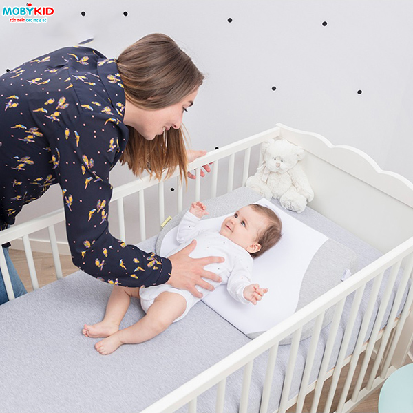 Gối chống trào ngược cho bé có thực sự tốt cho bé và loại nào tốt nhất hiện nay?