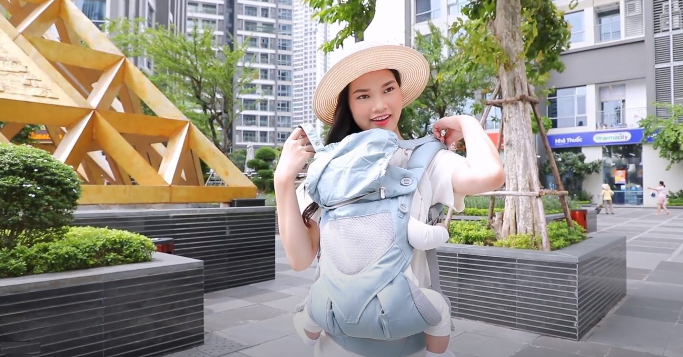 Địu cho bé Ergobaby 360 Cool Air Mesh – Chambray