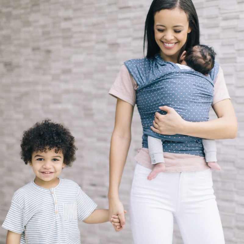 Địu cho bé Ergobaby Aura Baby Wrap - Coral Dots
