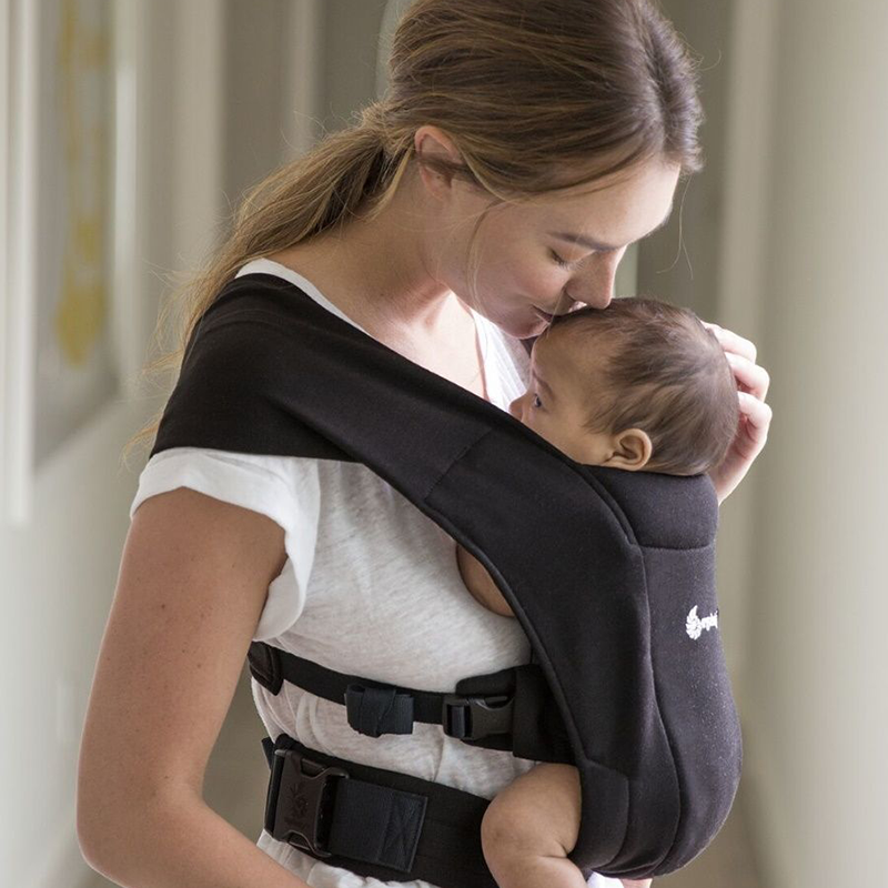 Địu cho bé Ergobaby Embrace Cozy