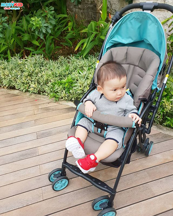 Bật mí kinh nghiệm chọn mua xe đẩy em bé gấp gọn an toàn và giá rẻ nhất