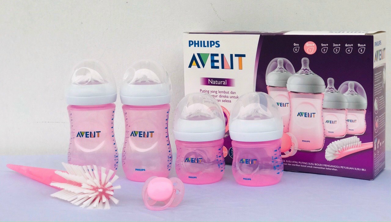 Bộ bình sữa thiết kế tự nhiên Philips Avent màu hồng SCD290/13