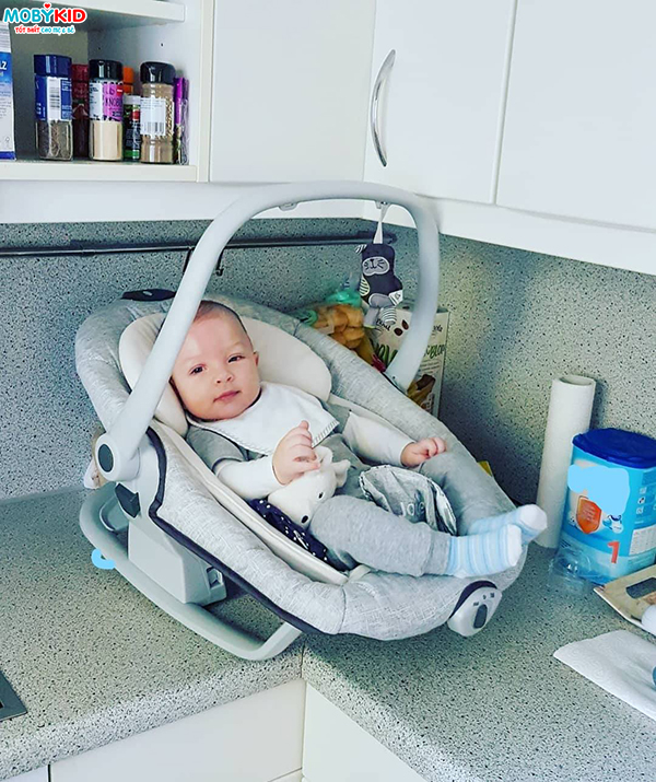 Các bà mẹ UK nói gì về chiếc nôi em bé Joie Serina 2in1
