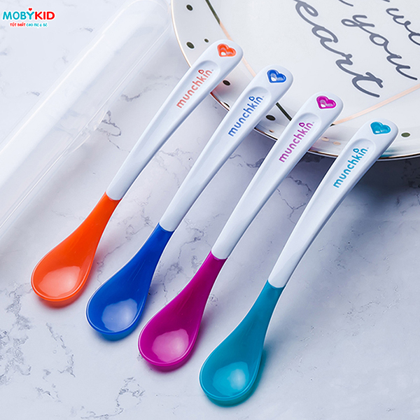 Cách chọn muỗng ăn dặm đảm bảo an toàn cho bé