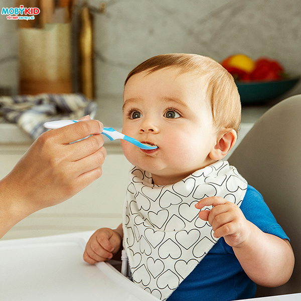 Cách chọn muỗng ăn dặm đảm bảo an toàn cho bé
