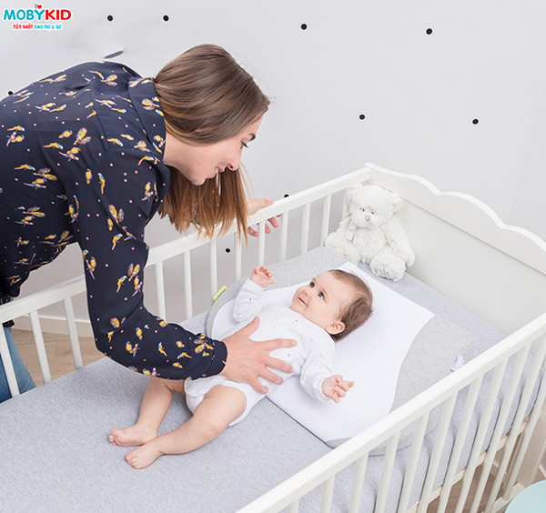 Gối chống trào ngược cho bé có thực sự tốt cho bé và loại nào tốt nhất hiện nay?