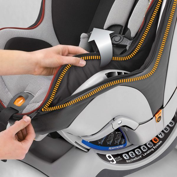 Ghế ngồi ô tô từ sơ sinh Chicco NextFit ZIP - Màu ghi đen