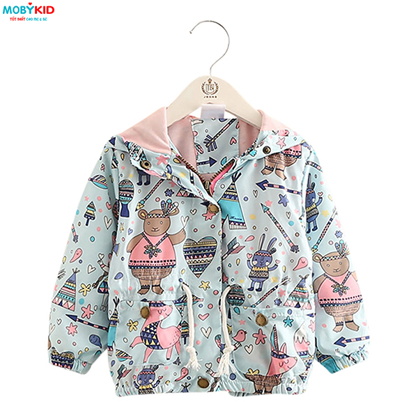 Mách mẹ cách chọn size áo khoác cho bé theo từng độ tuổi