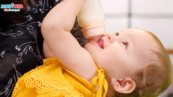 Máy đun nước hâm sữa là gì? Những lưu ý khi chọn mua
