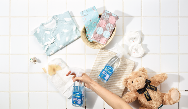 Nước tẩy vết bẩn quần áo Zero Dust K-Mom