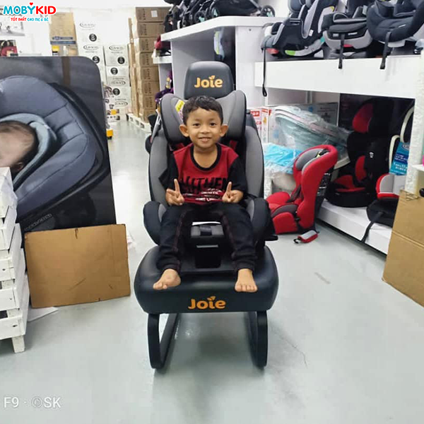 Nên mua ghế ngồi ô tô loại nào cho bé an toàn và giá rẻ nhất hiện nay?