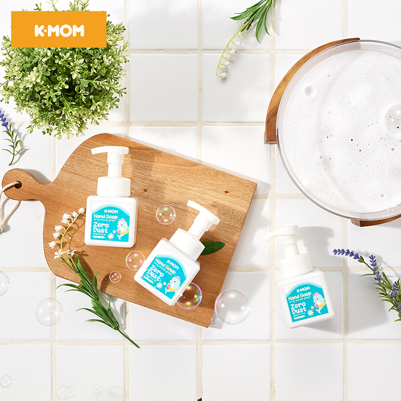 Nước rửa tay tạo bọt Zero Dust K-MOM