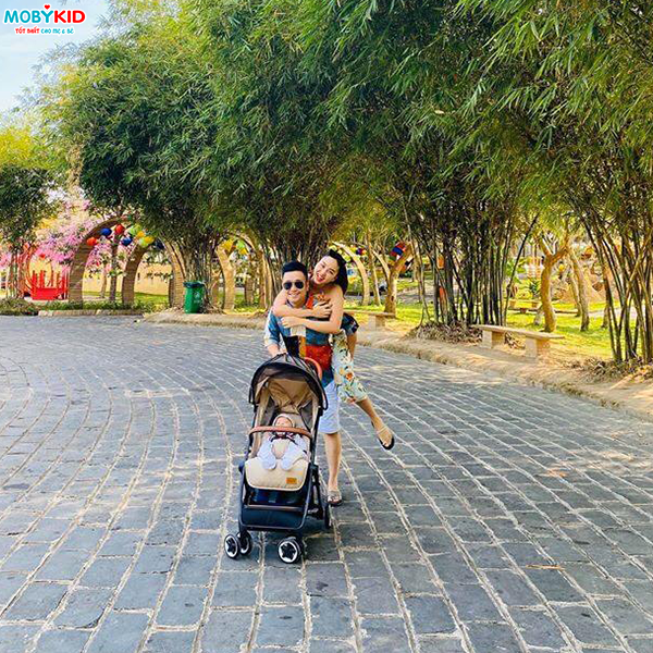 Review Xe đẩy em bé Zaracos có tốt không, mẹ nên chọn mua loại nào?