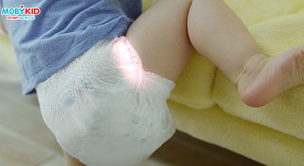 So sánh bỉm tã Huggies và Moony cho bé, nên mua loại nào?