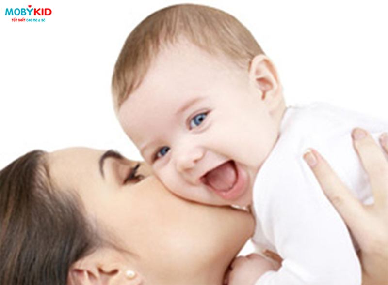 So sánh máy hút sữa Spectra và Philips Avent