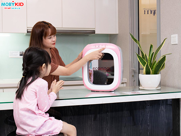 Vì sao mẹ nên chọn mua máy tiệt trùng sấy khô bằng tia UV Ecomom Hàn Quốc?