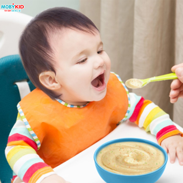 Bột ăn dặm cho trẻ là gì? Có cần thiết phải cho bé sử dụng bột ăn dặm hay không?