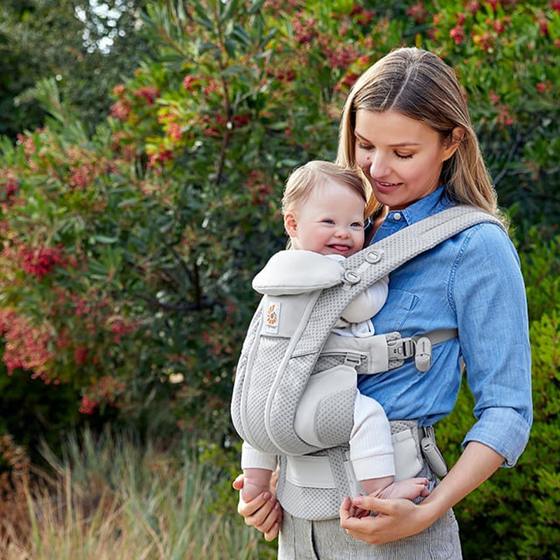 diu-cho-be-ergobaby-omni-breeze-pearl-grey-3