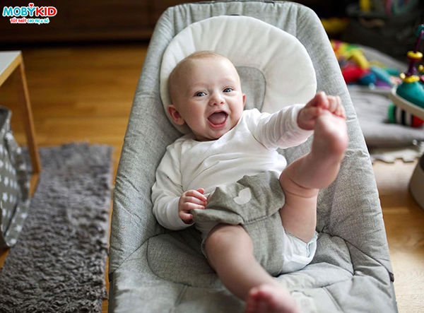 Ghế rung cho bé là gì? Mách mẹ cách sử dụng ghế rung an toàn cho bé yêu