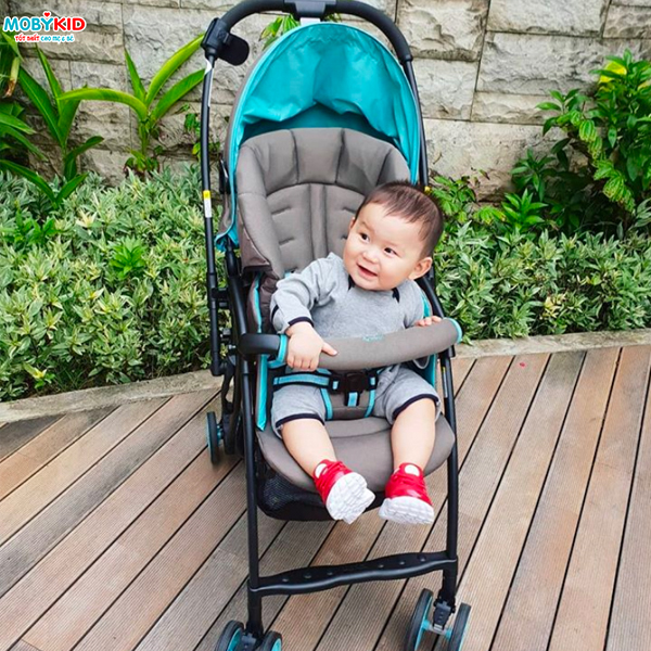 Những điều mẹ cần biết khi sử dụng xe đẩy trẻ em để đảm bảo an toàn cho bé